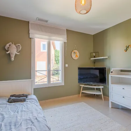 Julia By Interhome Ferienhaus La Garonnette-Plage